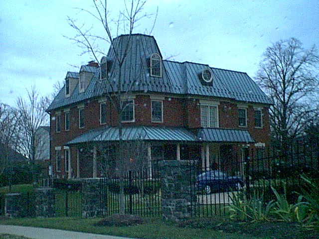 2001mansion_.jpg (5156 bytes)